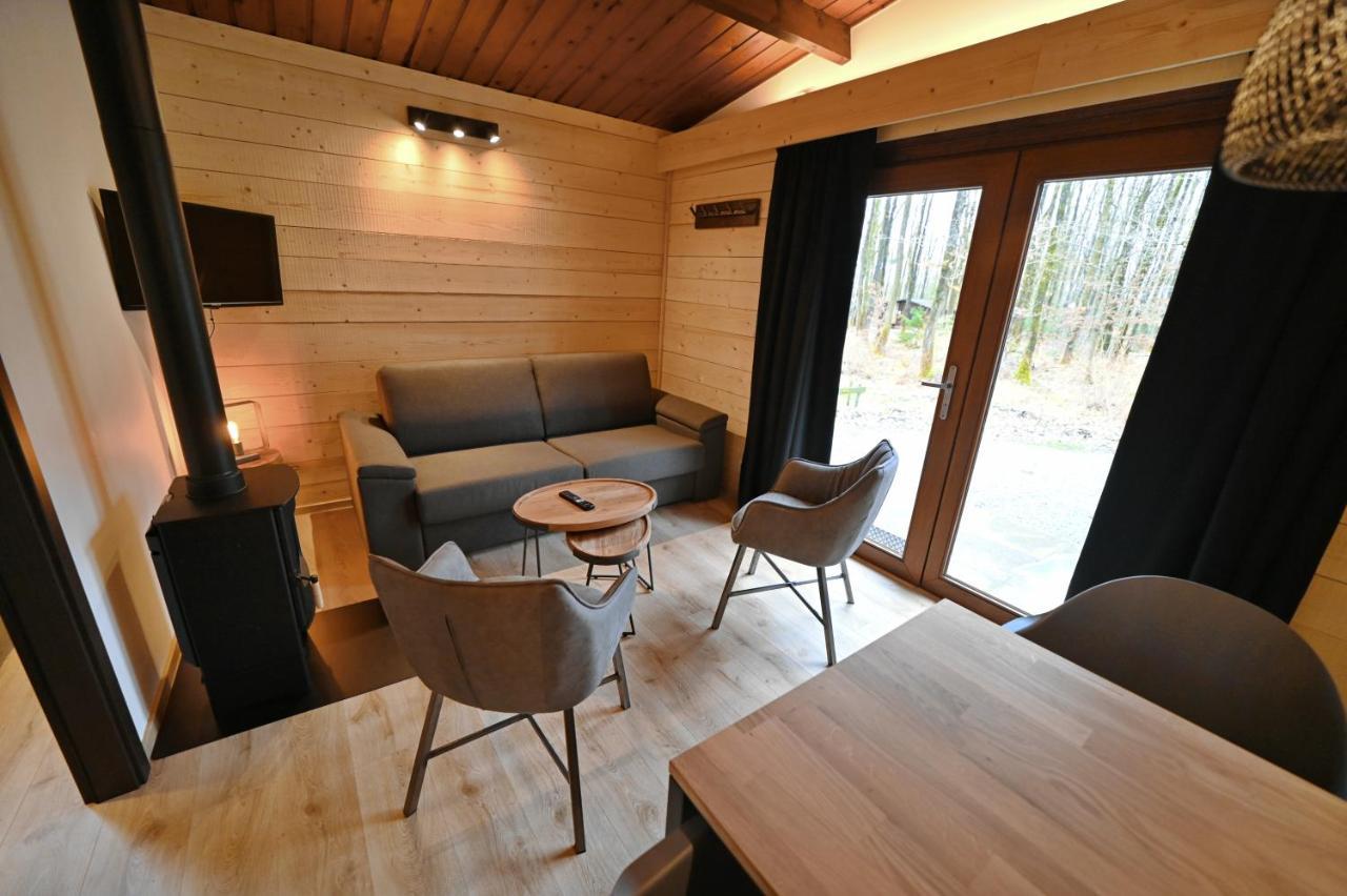 Chalet Meleze - Oignies Petit Mesnil